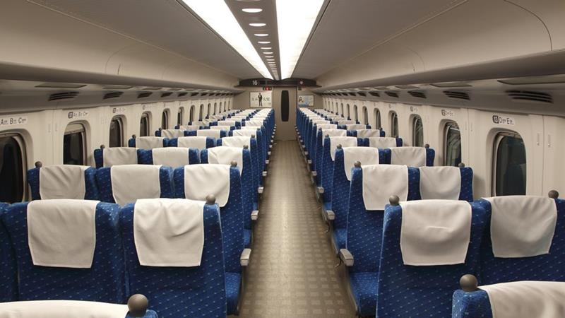 新幹線の列車内